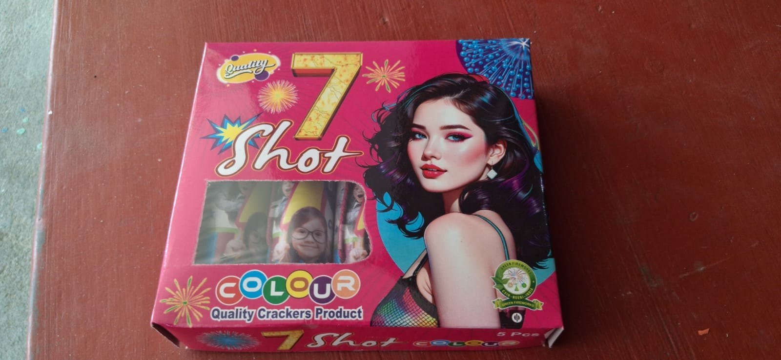 7 Shot Colour Fireworks Cracker Box